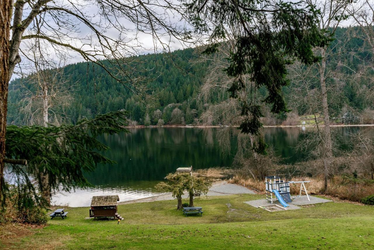 Green Acres Lakeside Resort Salt Spring Island Ganges Zewnętrze zdjęcie